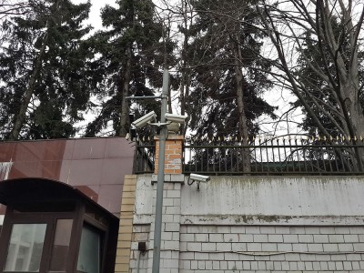 ... и просто «утыкано» камерами видеонаблюдения